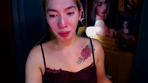 Snapshot of aurakharisma_xx chatting on December 14, 5:46 am Miss awra online show from December 14, 5:46 am