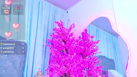 Aura online show from January 17, 10:12 pm