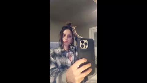 aureliatasty online show from March 9, 2:15 am