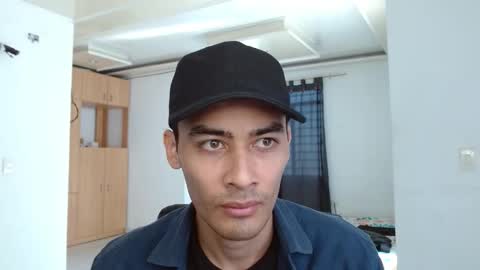 Snapshot of aureliv1 chatting on September 29, 1:16 pm Aureliano online show from September 29, 1:16 pm