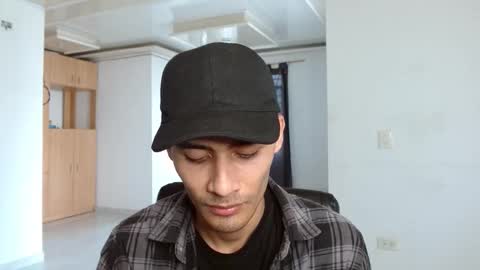 Snapshot of aureliv1 chatting on October 3, 9:56 pm Aureliano online show from October 3, 9:56 pm