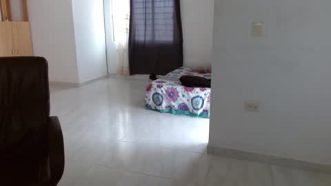 Snapshot of aureliv1 chatting on October 12, 7:57 pm Aureliano online show from October 12, 7:57 pm