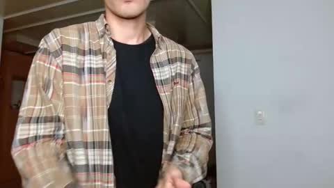 Snapshot of aureliv1 chatting on October 23, 12:21 am Aureliano online show from October 23, 12:21 am