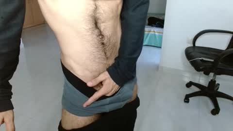 Snapshot of aureliv1 chatting on November 5, 10:43 pm Aureliano online show from November 5, 10:43 pm