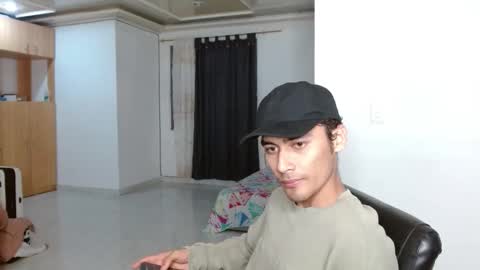 Snapshot of aureliv1 chatting on November 28, 11:07 pm Aureliano online show from November 28, 11:07 pm