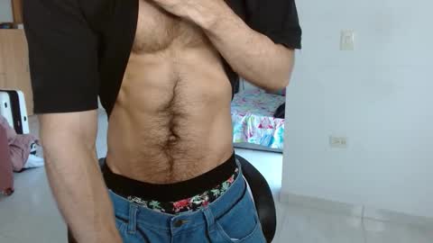 Snapshot of aureliv1 chatting on November 29, 10:24 pm Aureliano online show from November 29, 10:24 pm