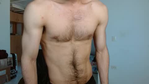 Snapshot of aureliv1 chatting on December 13, 10:15 pm Aureliano online show from December 13, 10:15 pm