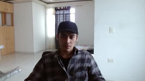 Snapshot of aureliv1 chatting on February 1, 9:02 pm Aureliano online show from February 1, 9:02 pm