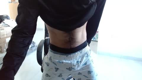 Snapshot of aureliv1 chatting on February 20, 9:37 pm Aureliano online show from February 20, 9:37 pm