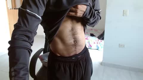 Snapshot of aureliv1 chatting on March 6, 10:17 pm Aureliano online show from March 6, 10:17 pm