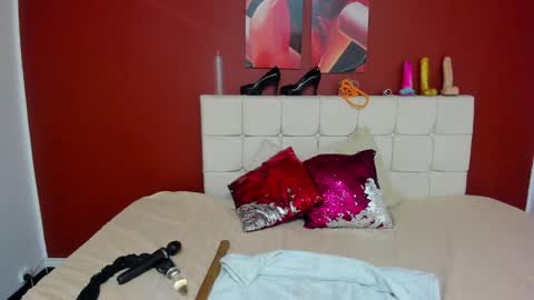 Snapshot of aurora_doll_ chatting on January 25, 12:37 pm AURORA online show from January 25, 12:37 pm