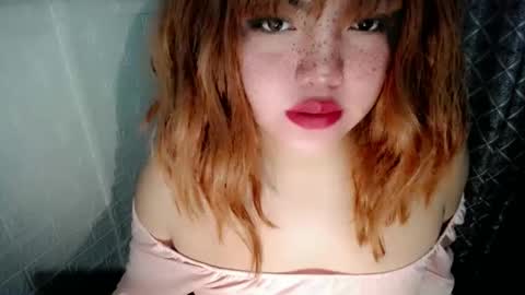 Snapshot of aurora_more chatting on December 7, 12:35 pm cute online show from December 7, 12:35 pm