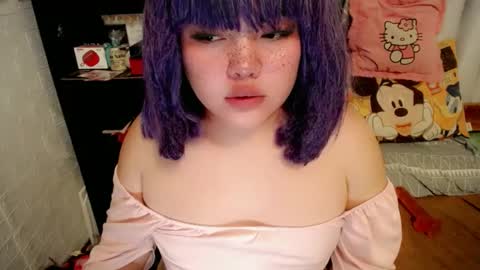 Snapshot of aurora_more chatting on February 7, 3:52 pm cute online show from February 7, 3:52 pm