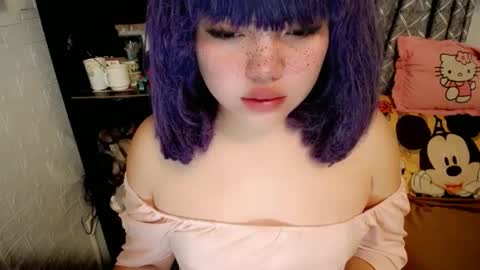 Snapshot of aurora_more chatting on March 1, 12:39 am cute online show from March 1, 12:39 am