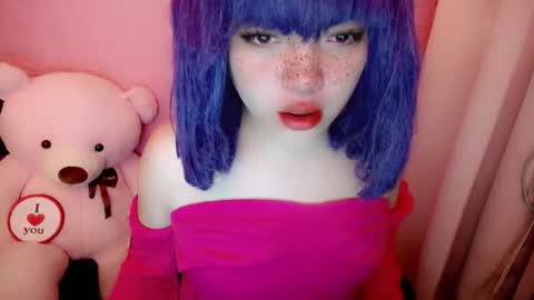 cute online show from April 8, 12:32 am