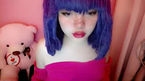 cute online show from April 20, 11:06 pm