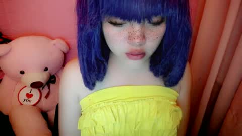 cute online show from June 18, 9:14 am