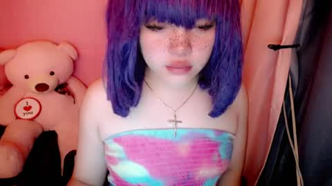 cute online show from August 4, 9:28 pm