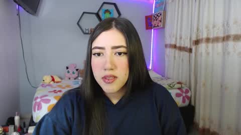 Snapshot of aurora_shy_ chatting on February 12, 4:00 pm Aurora online show from February 12, 4:00 pm