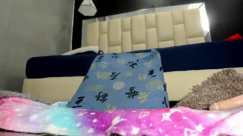 Snapshot of auroraa_miller chatting on January 28, 6:17 pm auroraa_miller online show from January 28, 6:17 pm