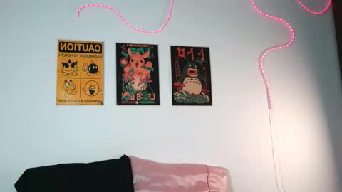 Snapshot of aurorabeck chatting on October 26, 1:22 am Aurora online show from October 26, 1:22 am