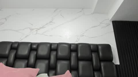 Snapshot of aurorabon chatting on December 21, 10:40 pm Aurora online show from December 21, 10:40 pm