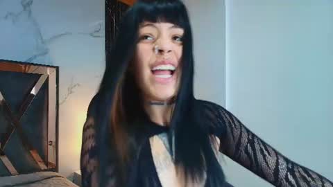 Aurora Diaz online show from July 27, 11:50 am