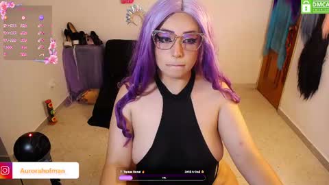Snapshot of aurorahoffman chatting on June 14, 2:09 am Aurora online show from June 14, 2:09 am