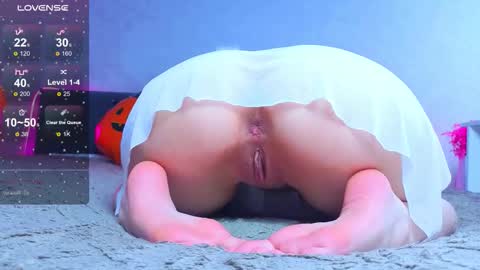 Snapshot of auroralovejoy chatting on November 1, 1:18 am Aurora online show from November 1, 1:18 am