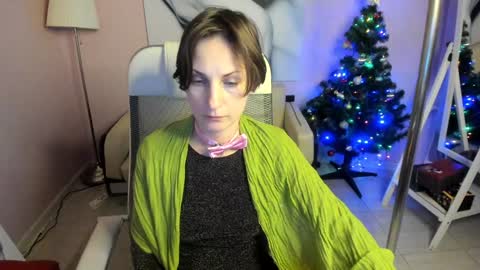 Snapshot of aurorascript chatting on January 2, 3:05 am Aurora online show from January 2, 3:05 am