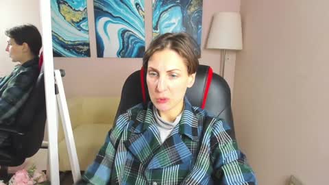 Snapshot of aurorascript chatting on February 8, 6:55 pm Aurora online show from February 8, 6:55 pm