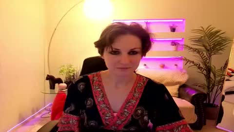 Snapshot of aurorascript chatting on November 19, 8:31 pm Aurora online show from November 19, 8:31 pm