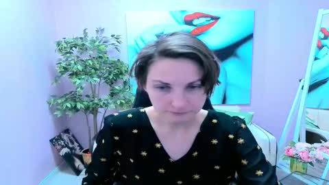 Aurora online show from February 7, 3:27 pm