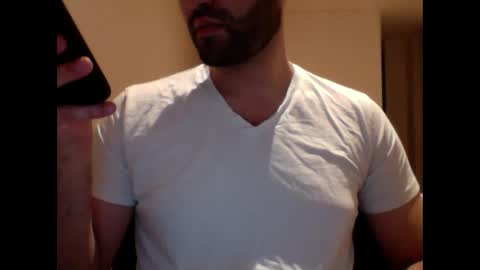 Snapshot of aussie099 chatting on January 19, 8:50 am aussie099 online show from January 19, 8:50 am