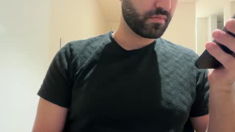 Snapshot of aussie099 chatting on December 1, 11:26 am aussie099 online show from December 1, 11:26 am