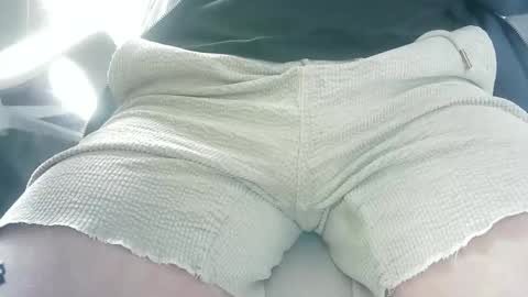 Snapshot of aussie5892 chatting on September 11, 12:22 am Justin online show from September 11, 12:22 am