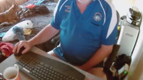 Snapshot of aussiebaker chatting on February 23, 7:49 pm aussiebaker online show from February 23, 7:49 pm