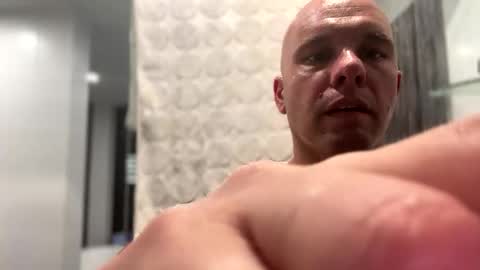 Snapshot of aussieboycal chatting on October 5, 4:33 am aussieboycal online show from October 5, 4:33 am