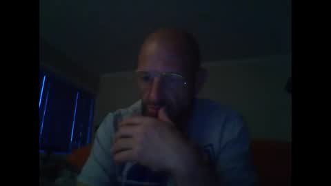 aussieguy59660 online show from November 24, 9:09 am