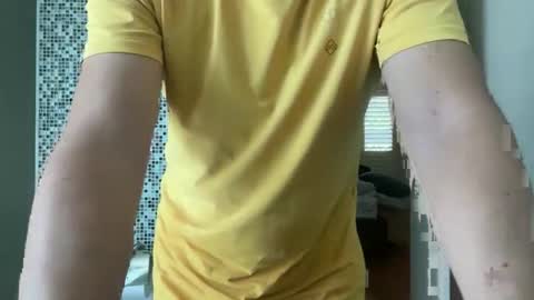 Snapshot of aussielatino82 chatting on October 22, 1:28 am Rich online show from October 22, 1:28 am