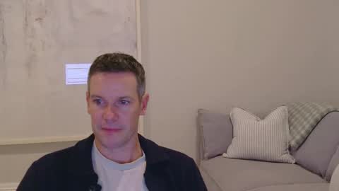 aussiesurfer0000 online show from May 8, 5:13 am