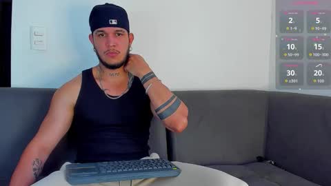 Snapshot of austin_curry chatting on October 22, 8:30 pm A online show from October 22, 8:30 pm