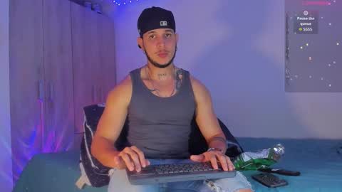 Snapshot of austin_curry chatting on November 25, 11:05 pm A online show from November 25, 11:05 pm