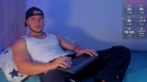 Snapshot of austin_curry chatting on November 29, 11:30 pm A online show from November 29, 11:30 pm