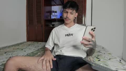 Snapshot of austin_falcon chatting on September 11, 2:06 pm Austin online show from September 11, 2:06 pm