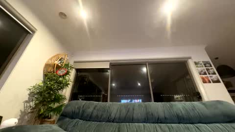 Snapshot of austintoner85 chatting on March 21, 10:20 am austintoner85 online show from March 21, 10:20 am