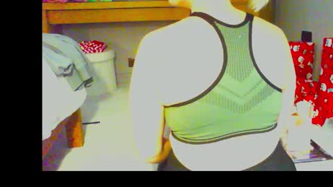 Snapshot of autumn_secret chatting on December 11, 2:44 pm Autumn secret online show from December 11, 2:44 pm