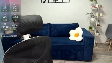 Snapshot of autumnroginson chatting on October 17, 6:54 pm Annie online show from October 17, 6:54 pm