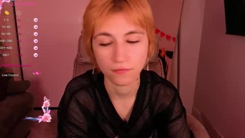 Alice online show from April 9, 5:18 pm