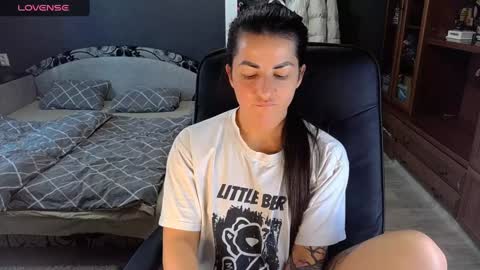 Snapshot of ava__doll chatting on January 20, 10:51 am Ava online show from January 20, 10:51 am